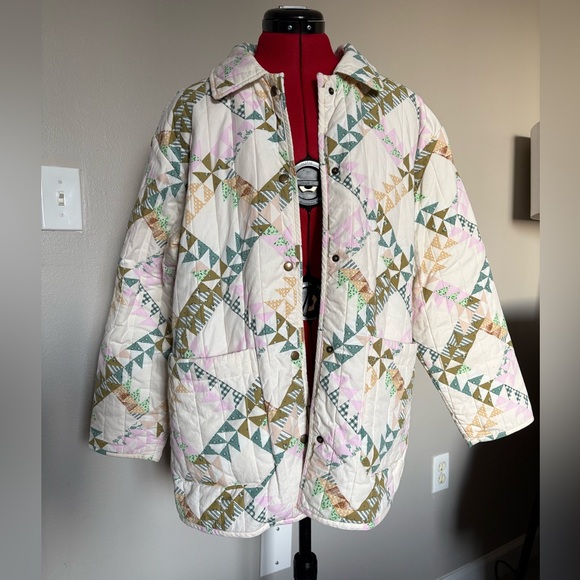 Quilted Patterned Jacket - Picture 3 of 5